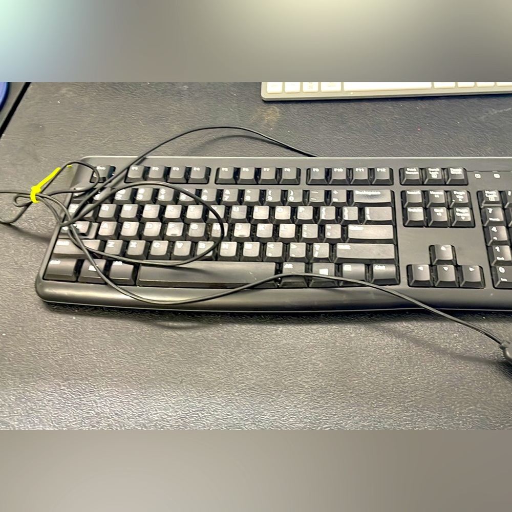 Logitech K120 Color Black Size LxWxH (18.4x7.3x1.1) new with out box